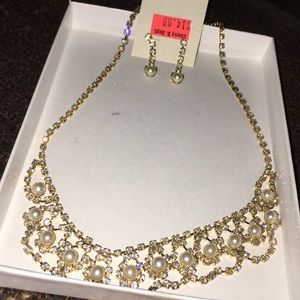 Jewel set. Necklace and earrings